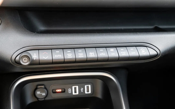 Jeep Avenger cena 112294 przebieg: 5, rok produkcji 2023 z Poznań małe 379
